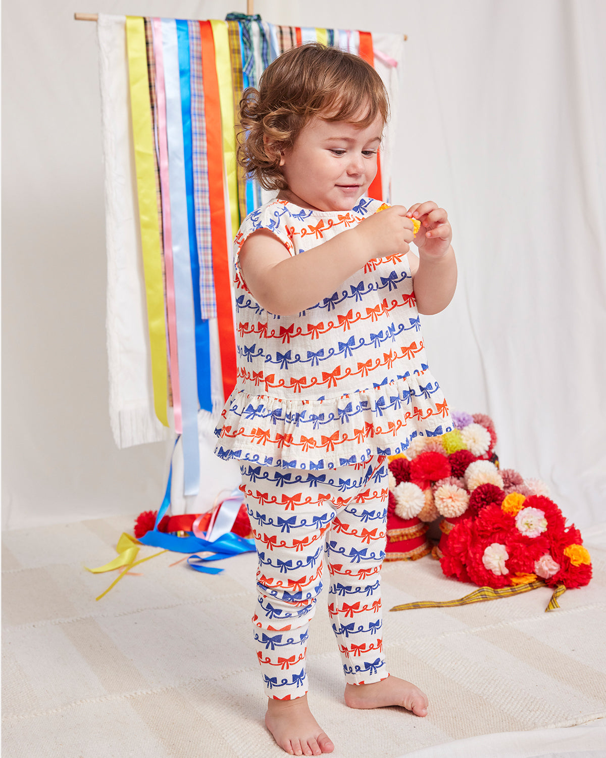 BABY RIBBON BOW ALL OVER LEGGINGS