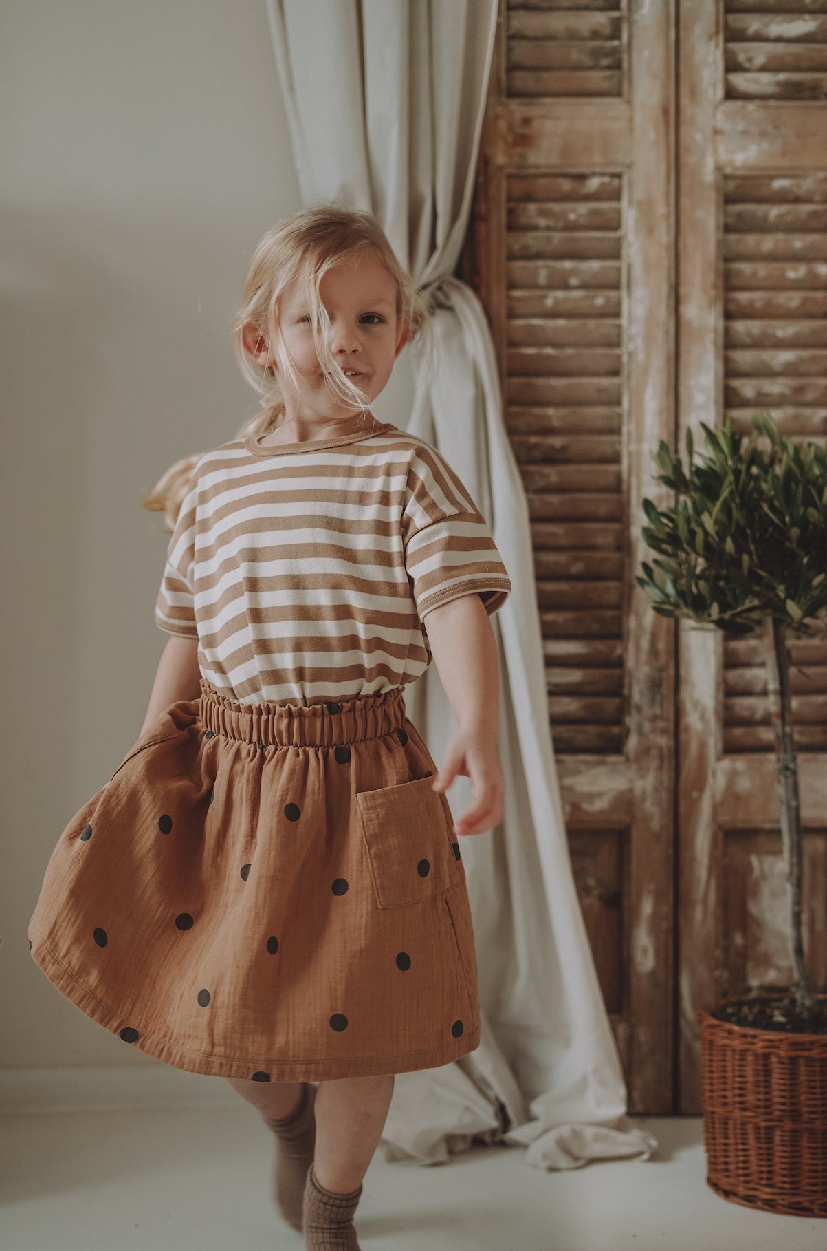 GOLD DOTS TUTTI SKIRT