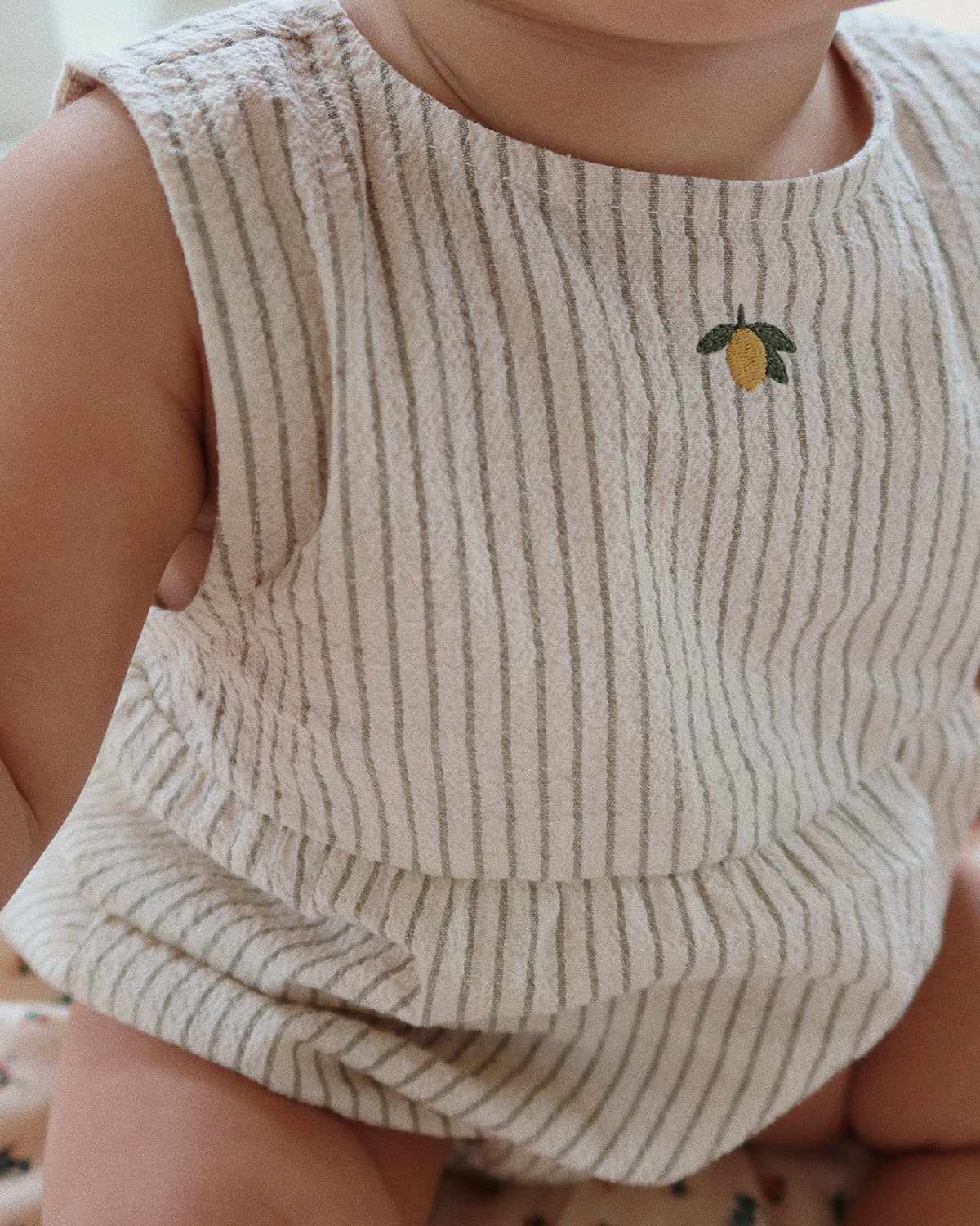 ELLIOT ROMPER GOTS - TEA STRIPE