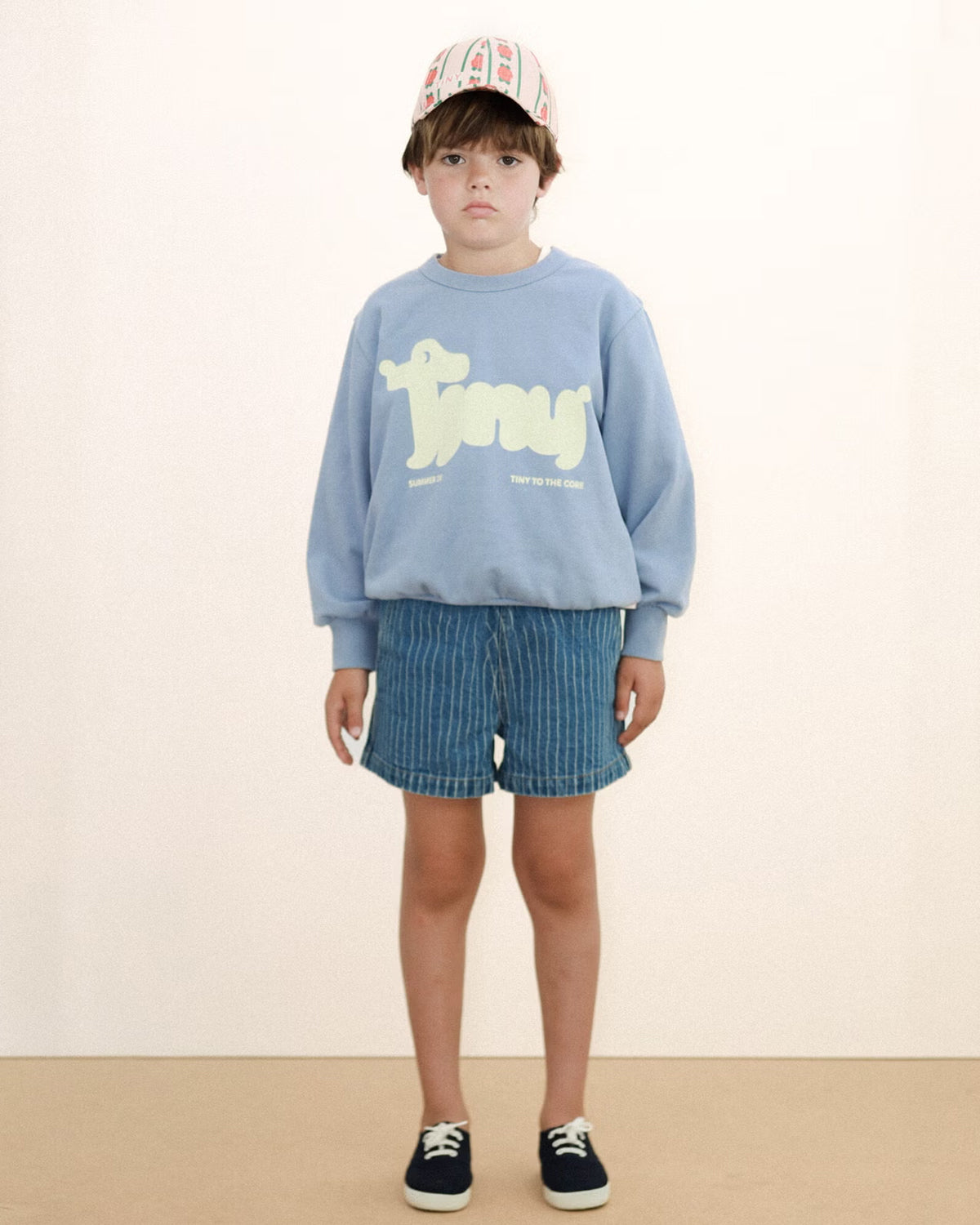 TINY DOG GRAPHIC SWEATSHIRT
