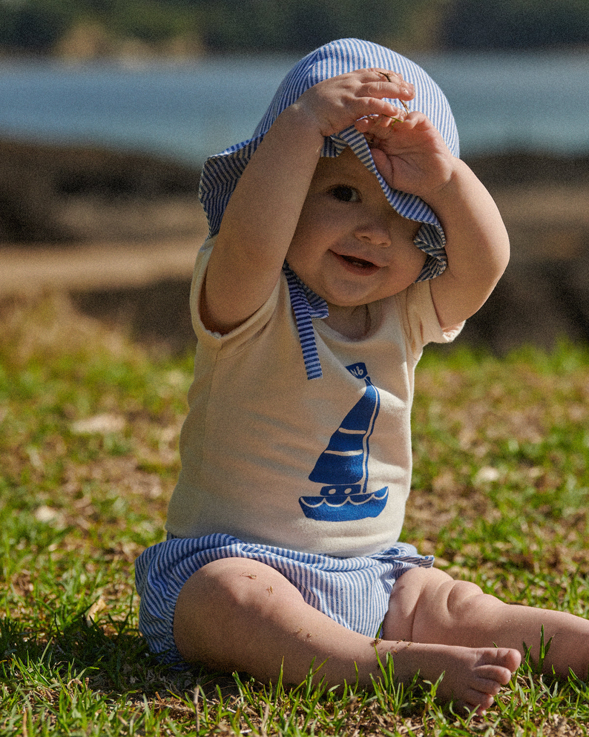 STRETCH JERSEY S/S BODYSUIT - SAIL BOAT PRINT