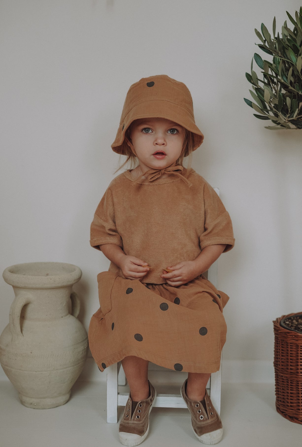 GOLD DOTS BUCKET SUN HAT